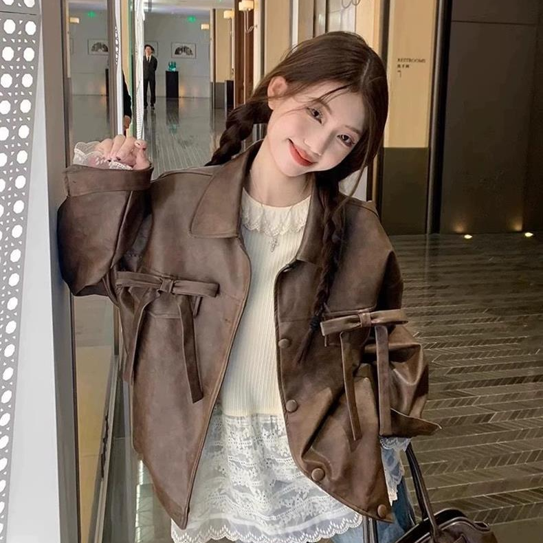 甜美內搭設計感拼接下擺蕾絲長袖打底衫-Cicimode