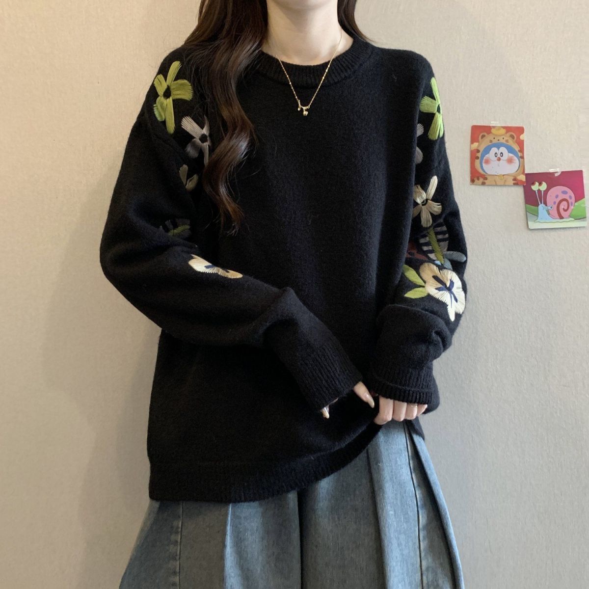 韓版寬鬆刺繡打底衫休閒圓領內搭針織衫