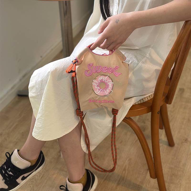 25款日系mini款休閒設計感刺繡環保尼龍手提斜挎包-Cicimode
