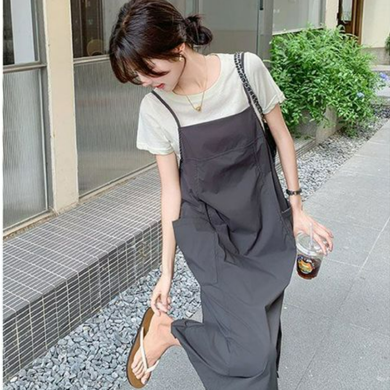 【整套】特大碼工裝休閑吊帶裙+簡約顯瘦短袖T恤兩件套