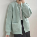 奶藍色