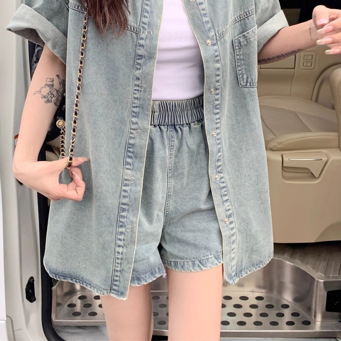 【单件/套装】时尚休闲宽松显瘦牛仔衬衫+松紧腰牛仔短裤两件套装