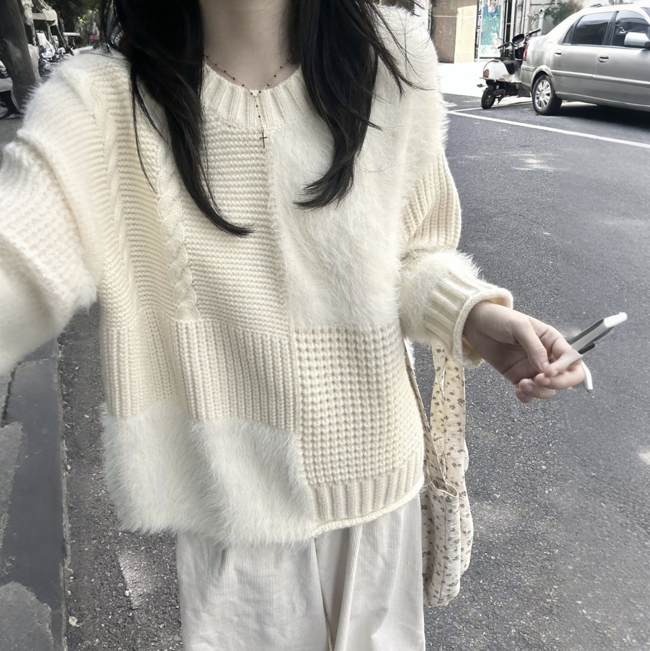 奶杏色高級感慵懶風寬鬆重工拼接針織毛衣-Cicimode