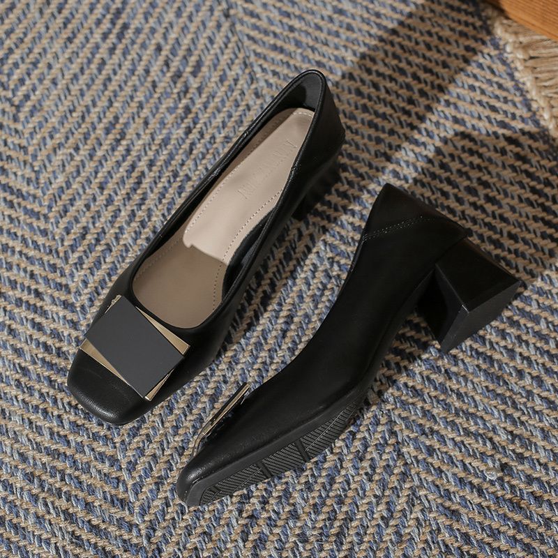 法式氣質優雅簡約方頭淺口粗跟中跟單鞋-Cicimode