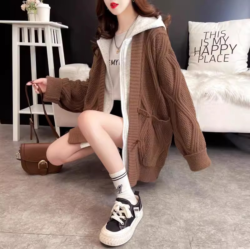 假兩件連帽寬鬆慵懶風中長版針織開衫-Cicimode