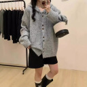 灰色