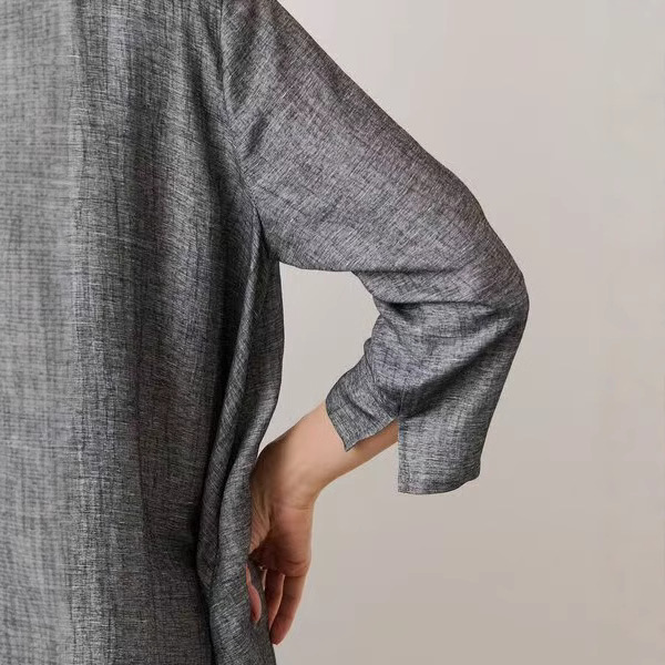 【一衣兩穿】圓領百搭長款多扣麻料開衫中袖洋裝/開衫-Cicimode