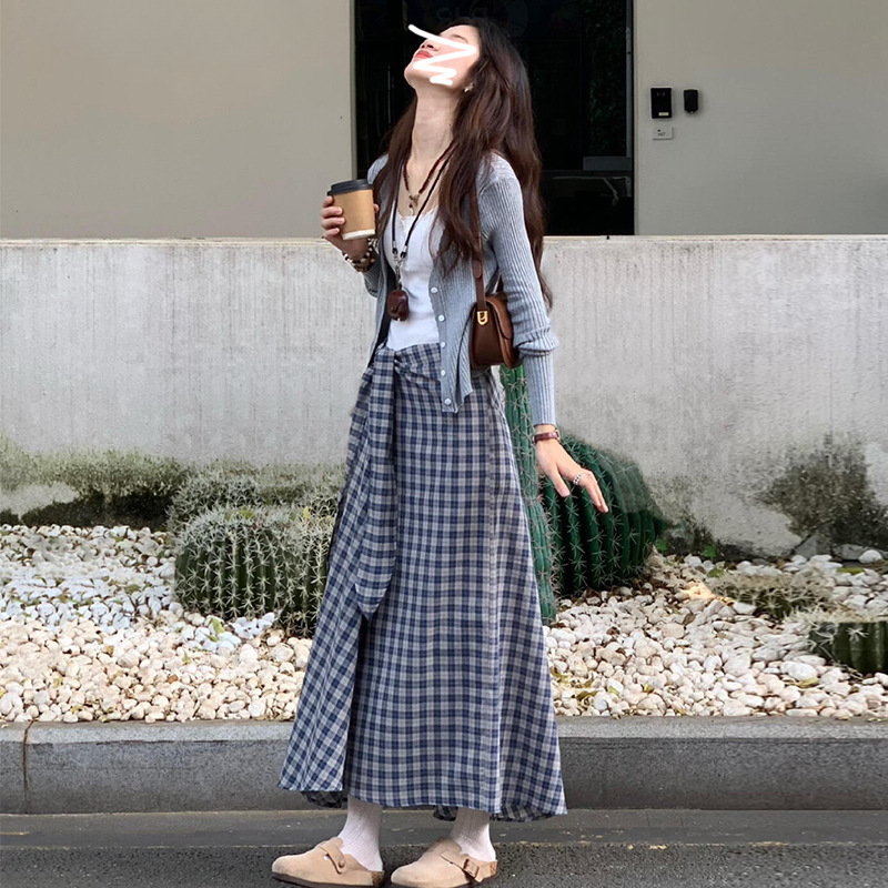 【單件/套裝】法式灰色長袖針織開衫+白色吊帶+氣質格子綁帶半身裙三件套-Cicimode