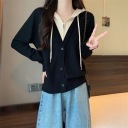 黑色