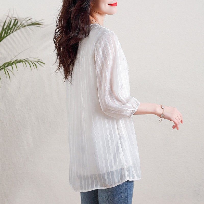 氣質蕾絲拼接雪紡衫寬鬆v領暗條紋中袖T恤-Cicimode