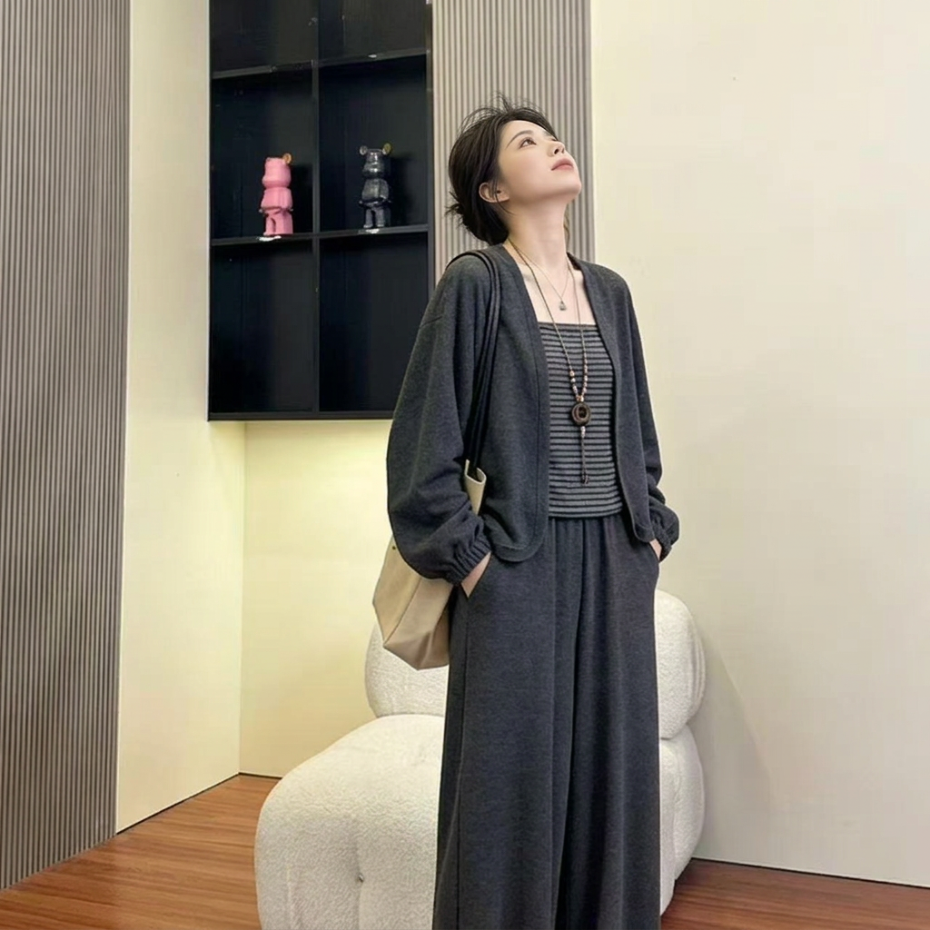 【套裝】時尚休閒洋氣顯瘦慵懶風條紋吊帶+開衫+闊腿褲三件套
