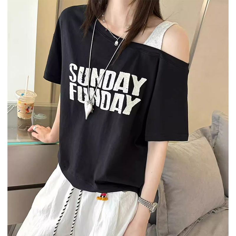 韓版時尚寬鬆顯瘦斜肩吊帶撞色字母短袖T桖-Cicimode