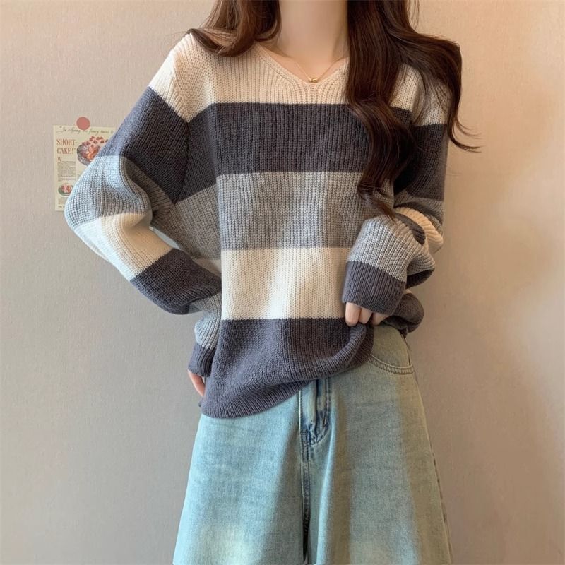 3色復古慵懶風寬鬆v領條紋針織衫-Cicimode