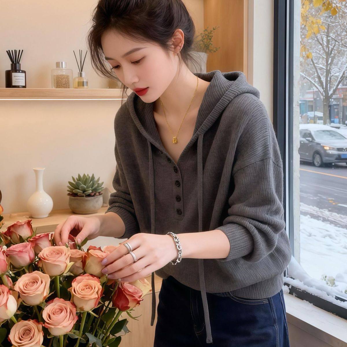 【必入款】別緻設計感寬鬆慵懶抽繩連帽針織衫-Cicimode