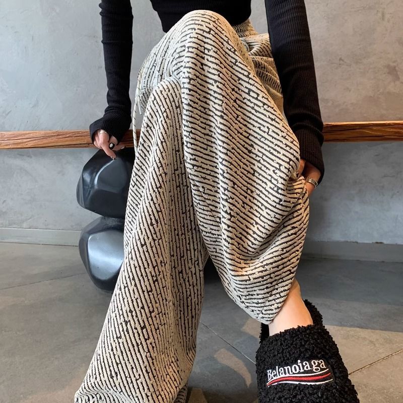 高腰垂感慵懶感亮絲刷毛休閒毛呢斜條紋闊腿褲-Cicimode
