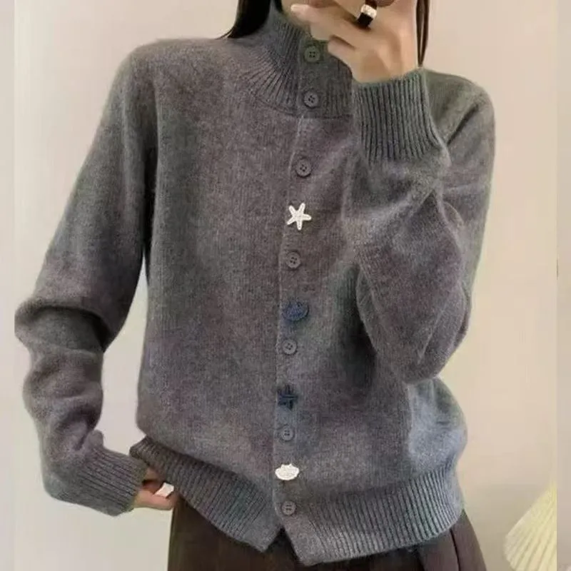 慵懶休閒高領正肩大碼顯瘦減齡海星扣針織開衫