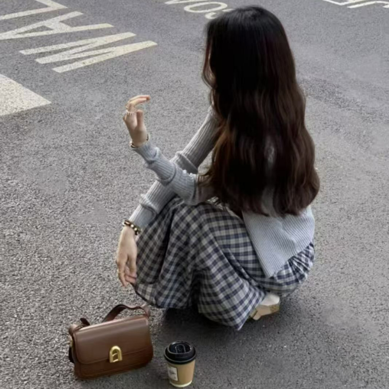 【單件/套裝】法式灰色長袖針織開衫+白色吊帶+氣質格子綁帶半身裙三件套-Cicimode