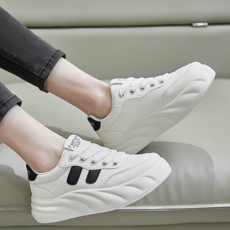 百搭休閒鬆糕厚底麵包小白鞋靴