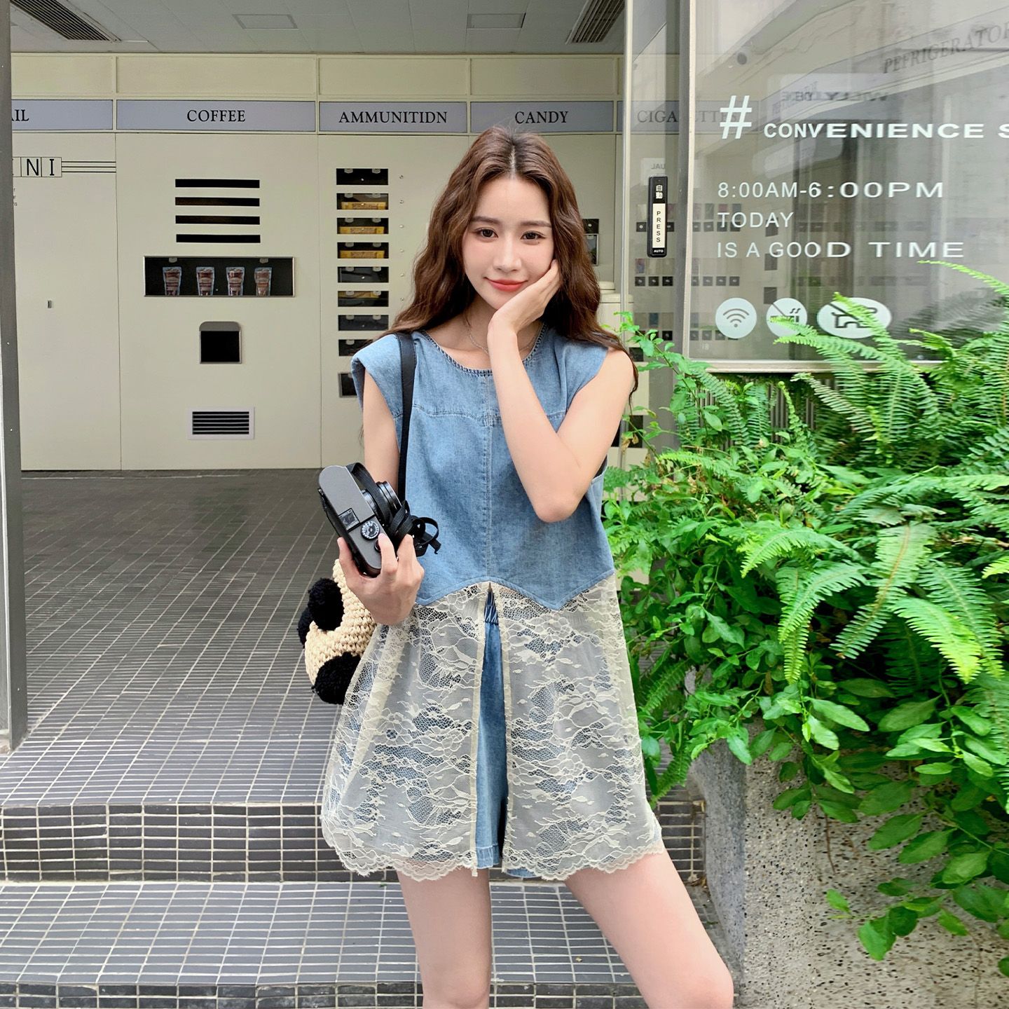 【整套】韓系chic穿搭巨好看蕾絲拼接牛仔馬甲+休閑短褲兩件套