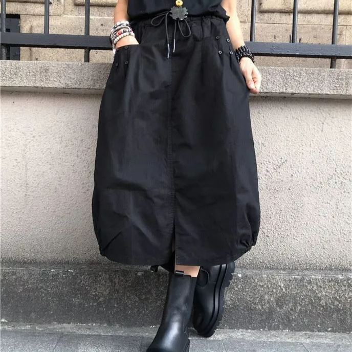 百搭開叉顯瘦黑色A字中長花苞半身裙-Cicimode