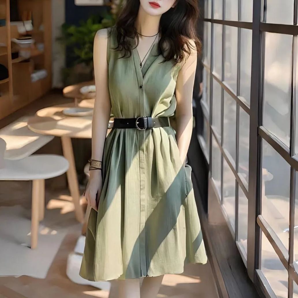 軍綠色連衣裙夏季新款輕奢高級感遮肉顯瘦今年流行的裙子女款