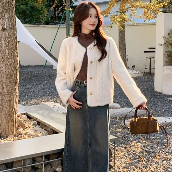 小香風高級感加厚圓領時尚夾棉洋氣外套-Cicimode