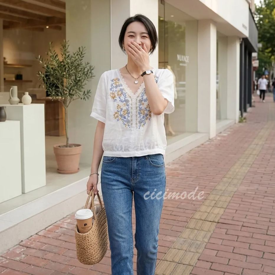 百搭休閒氣質白色蕾絲碎花V領短袖襯衫