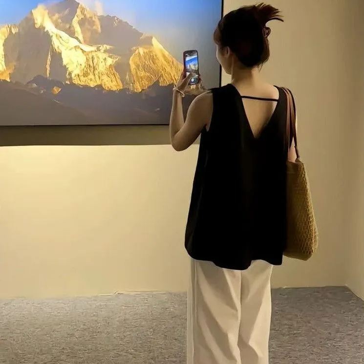 法式小眾後背鏤空設計感寬鬆慵懶風無袖娃娃衫上衣