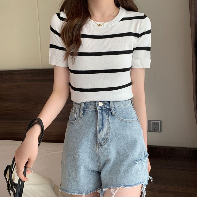 [Stella Fashion] Women’s Korean Solid Color V- Neck Casual Slim Knitted Short Sleeve Crop T-Shirt. Women Tops