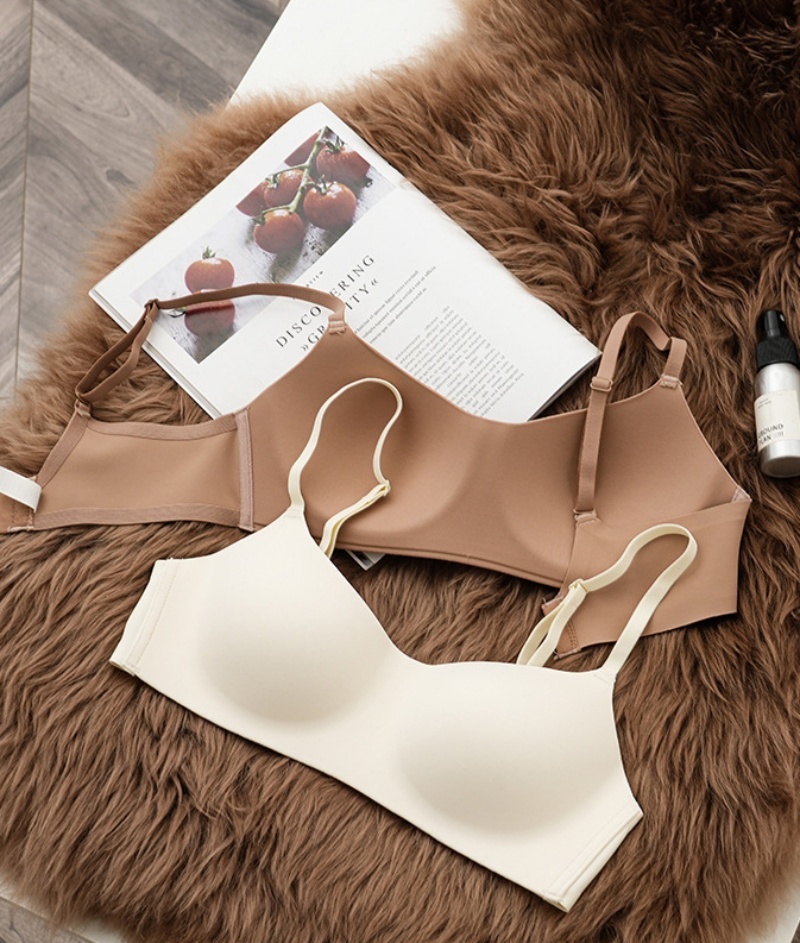 Women's Small Breasts Gathered Up Anti-Sagging Comfortable and Breathable Bra Without Steel Ring Thin Cup Seamless Underwear