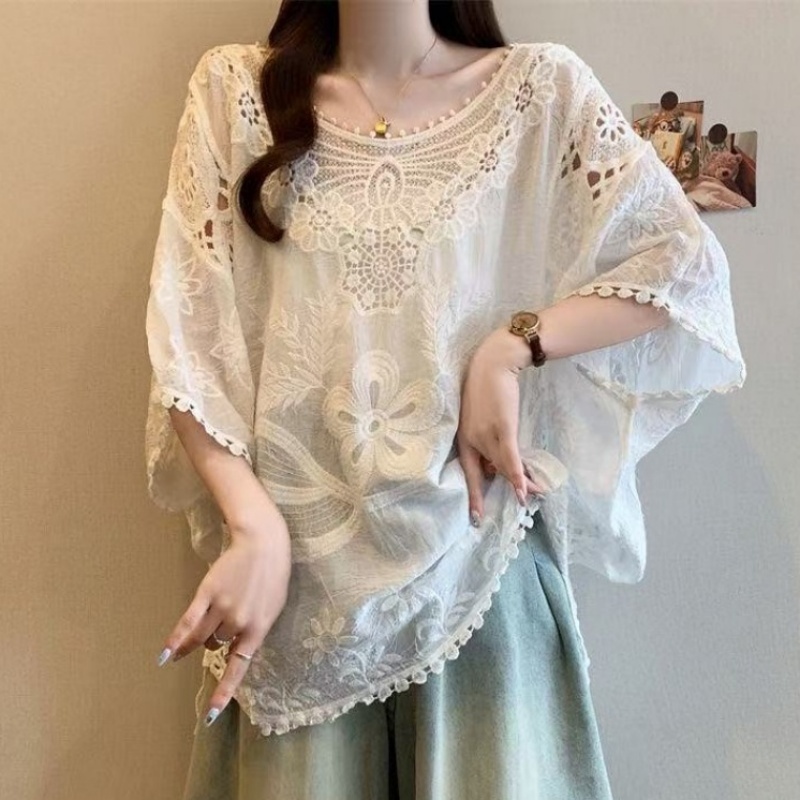 Stella Fashion Fresh Lace Embroidery Blouse – Lightweight, Sweet & Elegant, Perfect for Daily Wear