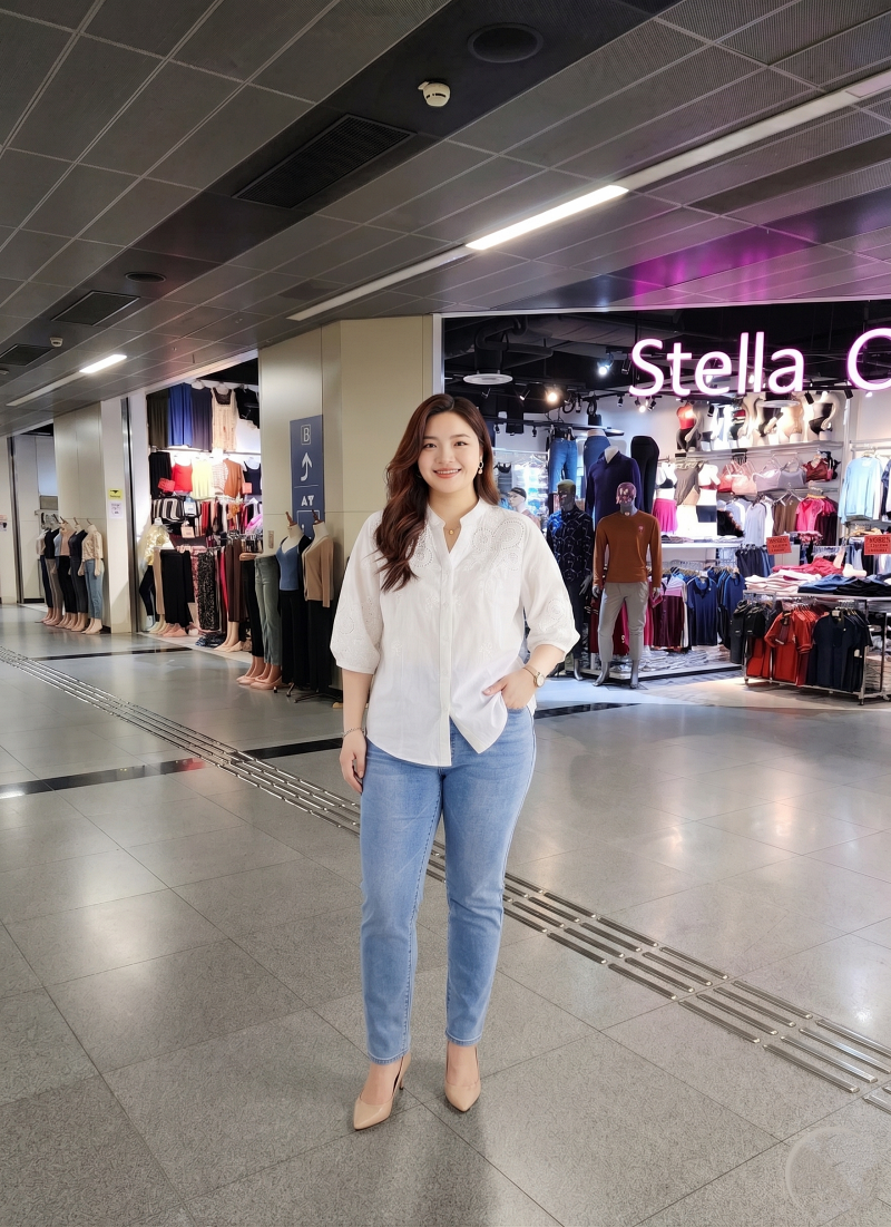 Stella Fashion Korean Style Embroidered White Blouse | Loose Fit | Chic V-Neck Top | Soft Girl Aesthetic 