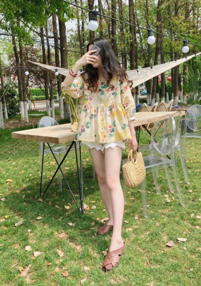 Stella Fashion Women Half Sleeve Loose Plus Size Blouse Fashion Shirts Korean Style bubble Sleeves Flower Pattern Blouse  -Stella's Fashion
