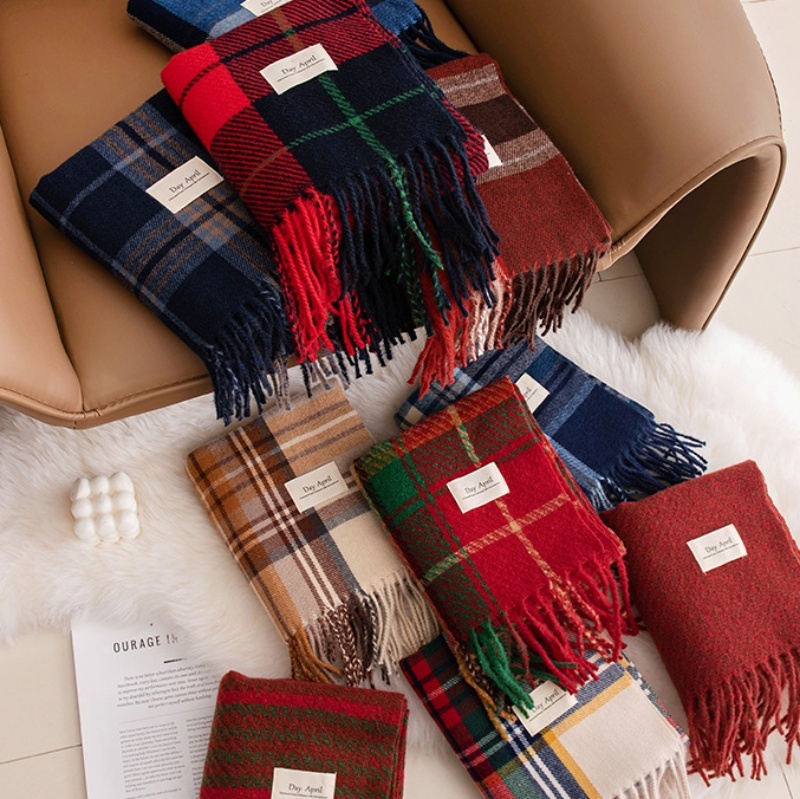 Stella Fashion Classic Pail Red Scarf Women Warm Extra Large Shawl Scarf Unisex Winter Neck Scarf Color Matching Plaid Print Tassel