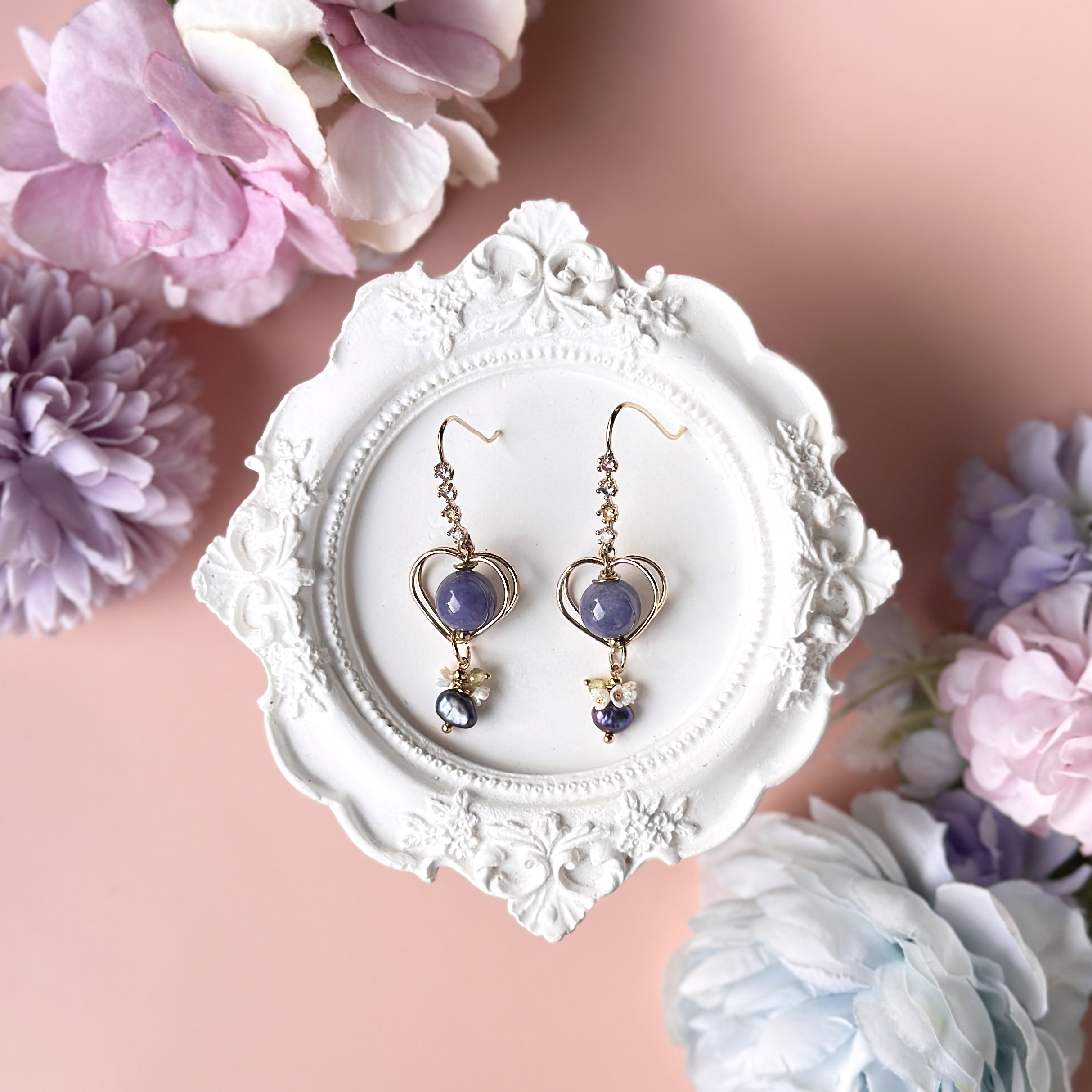 Tanzanite Gold Heart Design with Baroque Pearl Earring