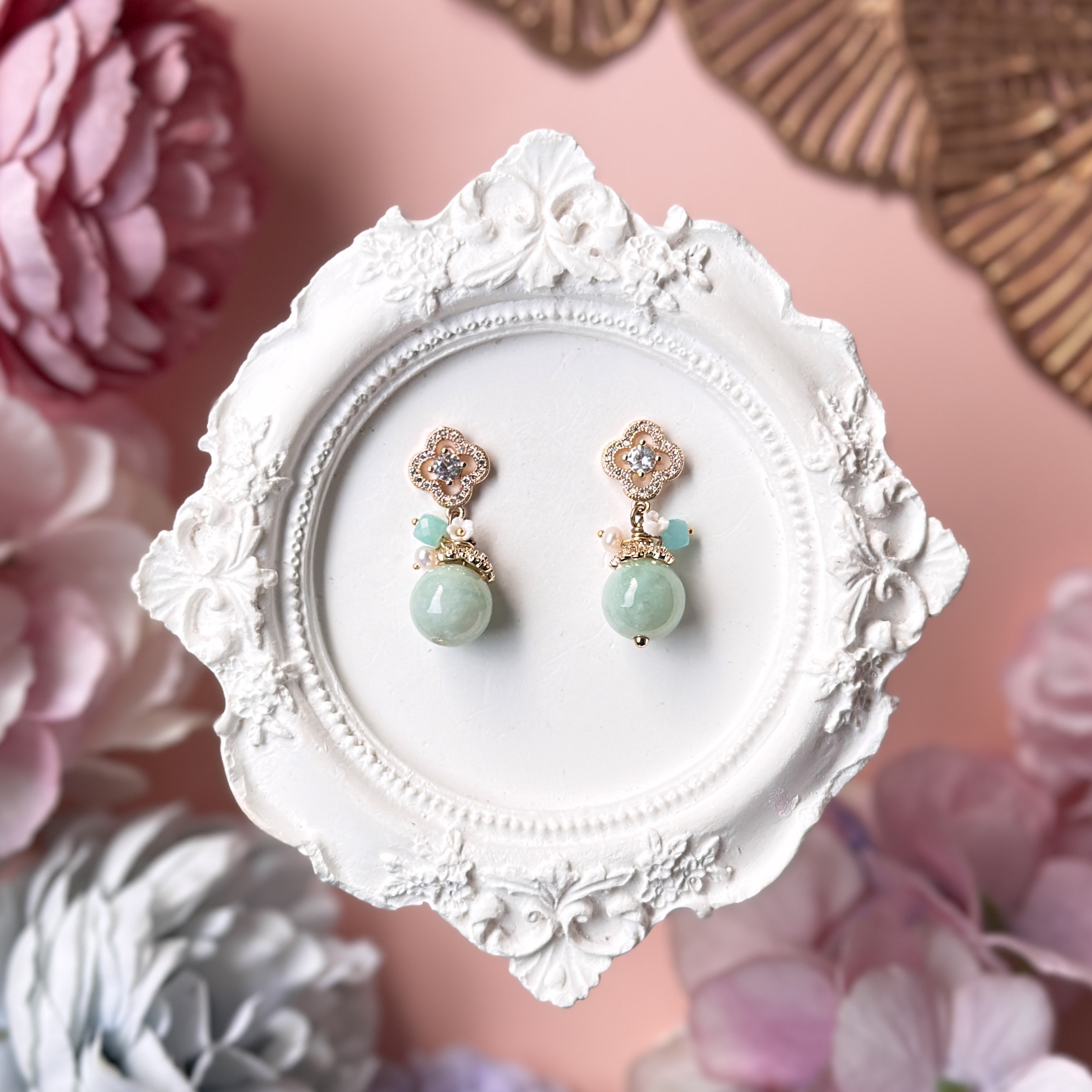 Apple Green Jade with Freshwater Pearls and Clover Studs