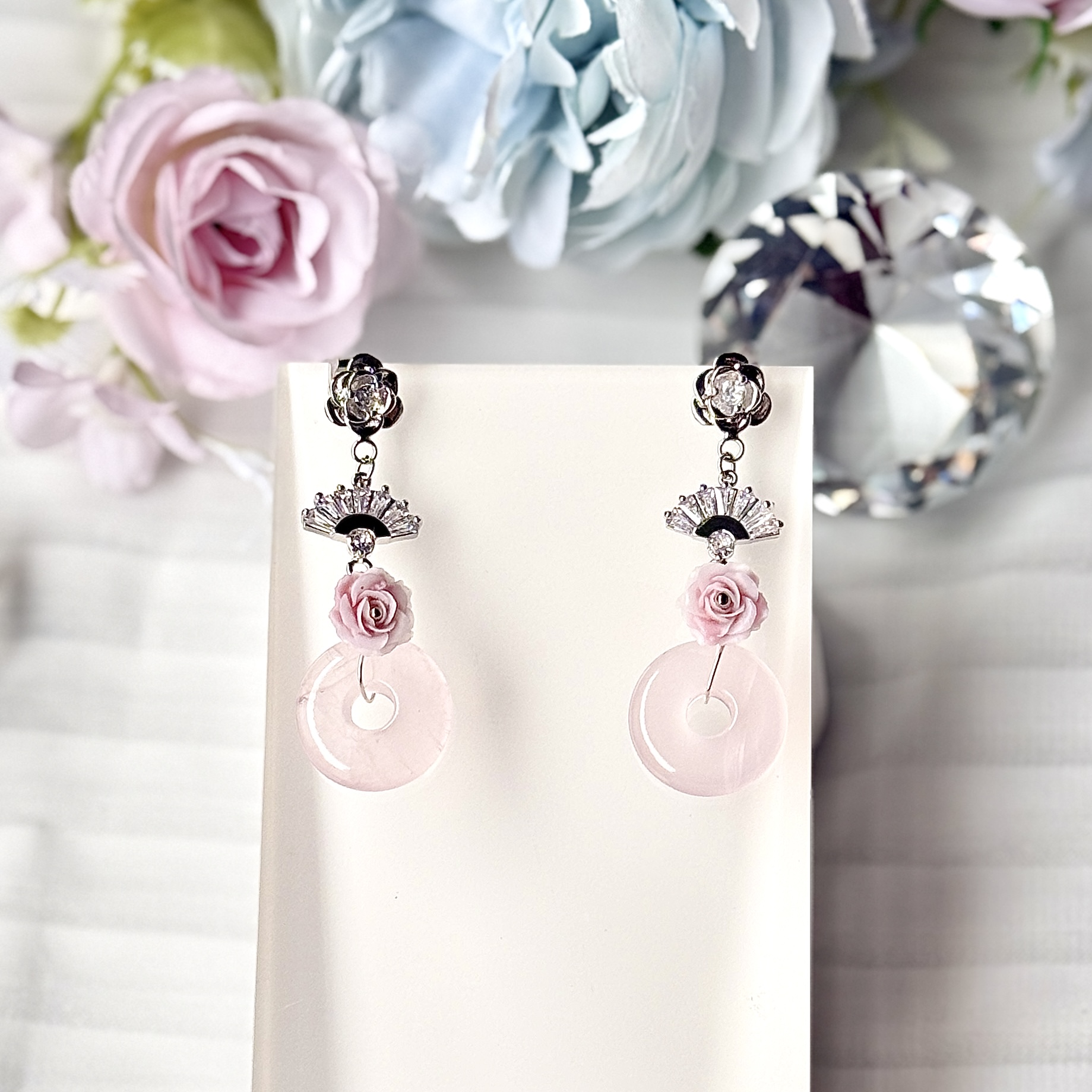 Madagascar Rose Quartz Flo Donut with Moissanite Fan & Rose Studs