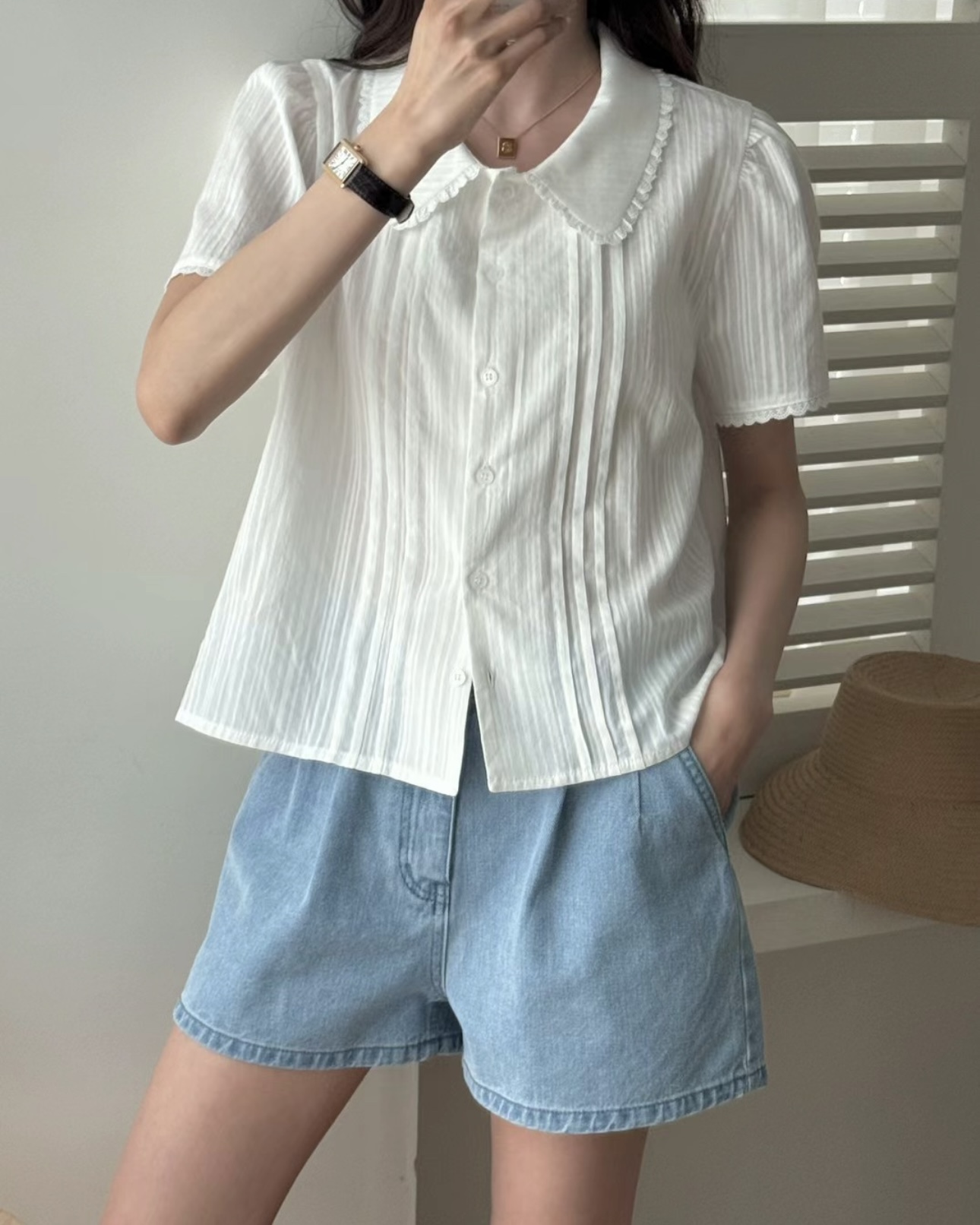 Round Collar Pleated Blouse