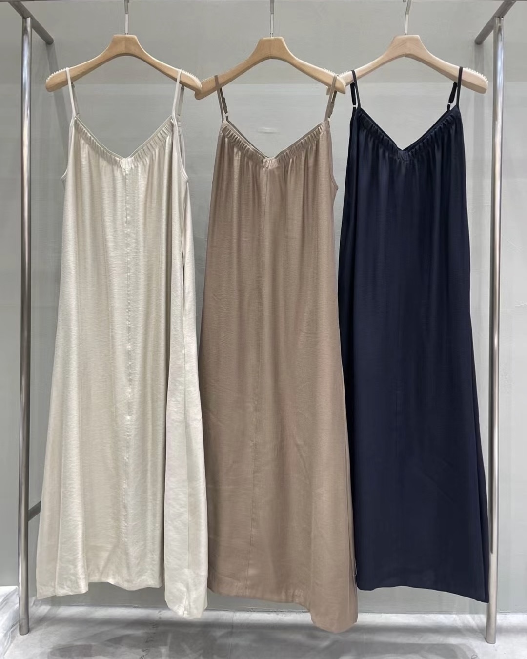 Gather V Neck Spag Dress