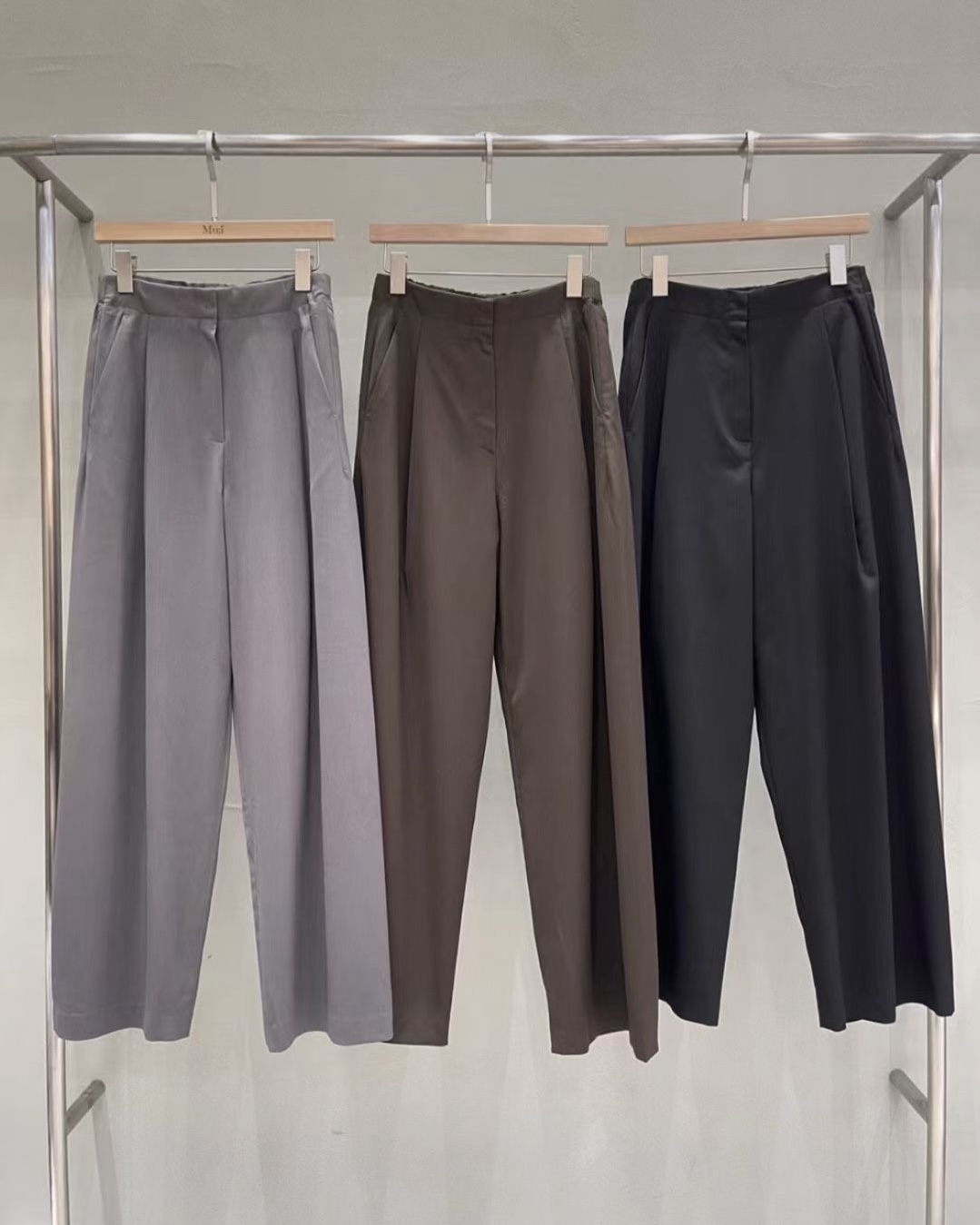 Hyolin Pintuck Pants