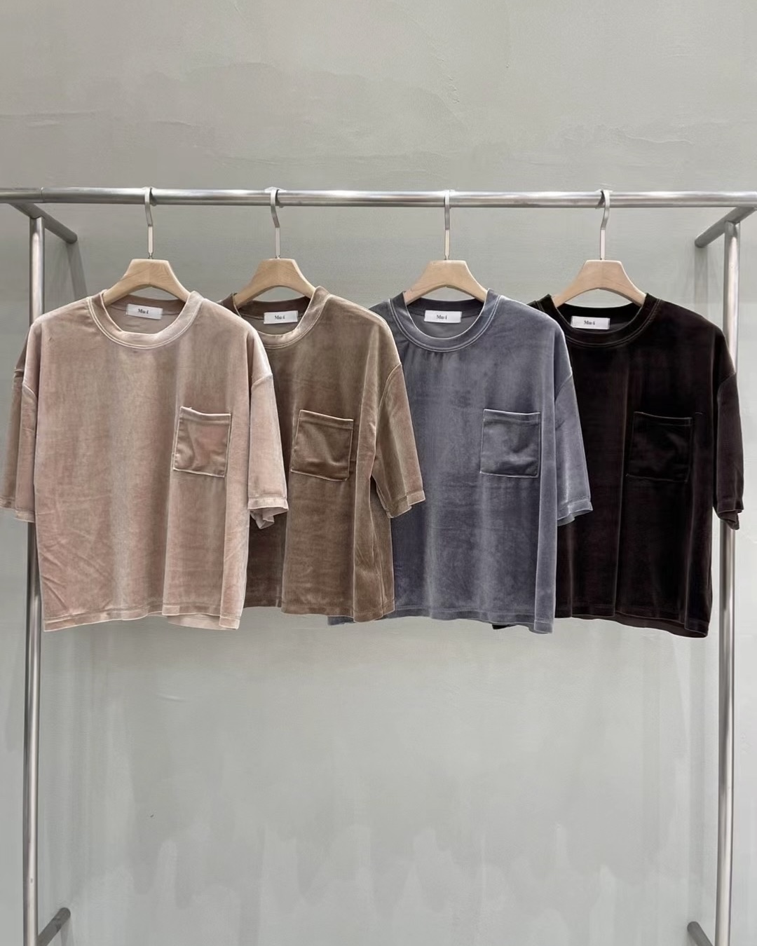 Side Pocket Velvet Tee