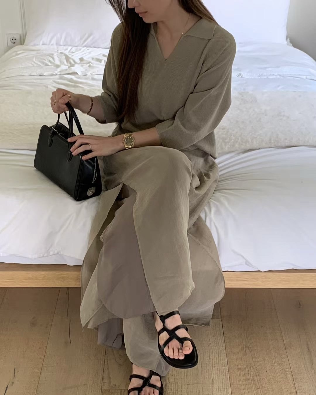 Open Collar Half Sleeve Knit Top