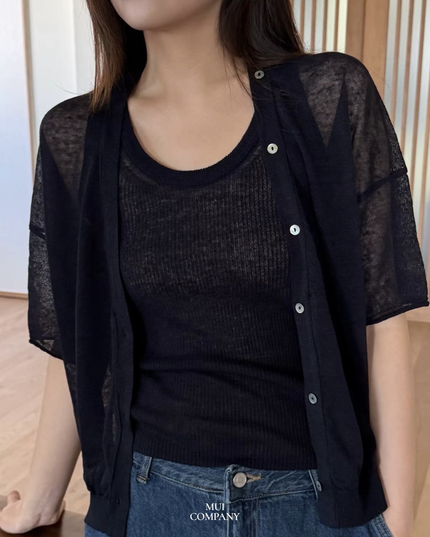 U Neck Light Knit Sleeveless Top
