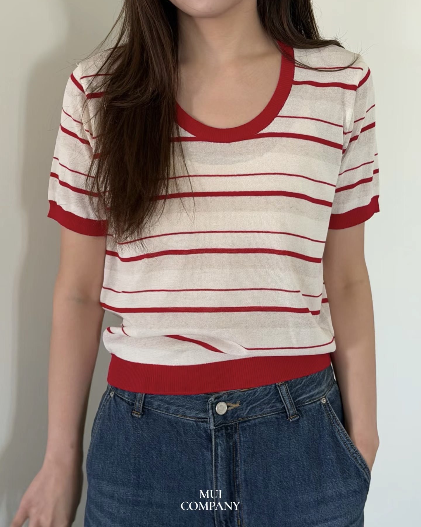 U Neck Thin Stripe Knit Top