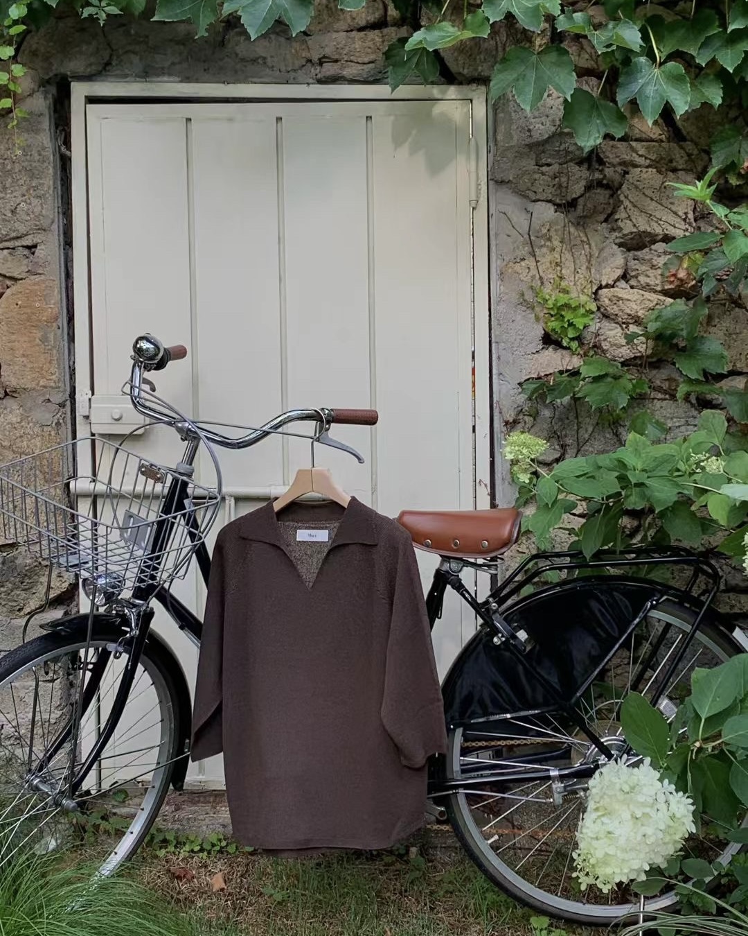 Open Collar Half Sleeve Knit Top