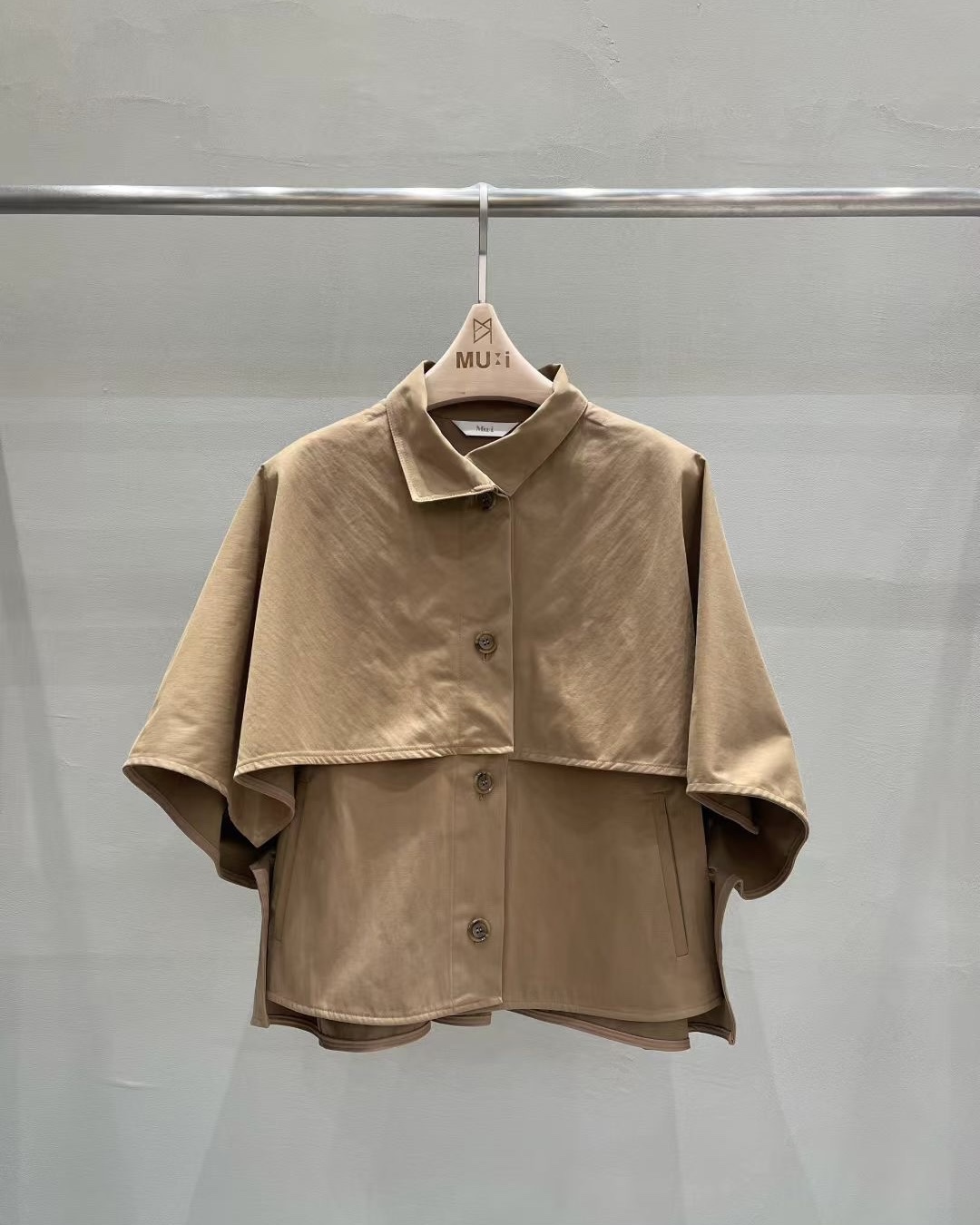 Cape Sleeve Short Jacket