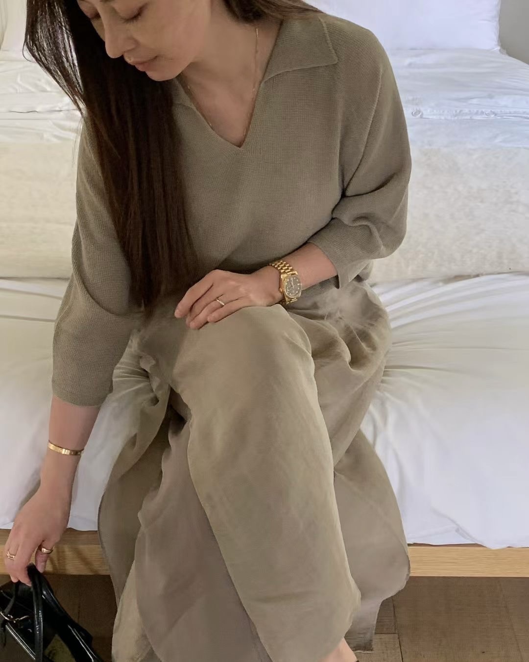 Open Collar Half Sleeve Knit Top