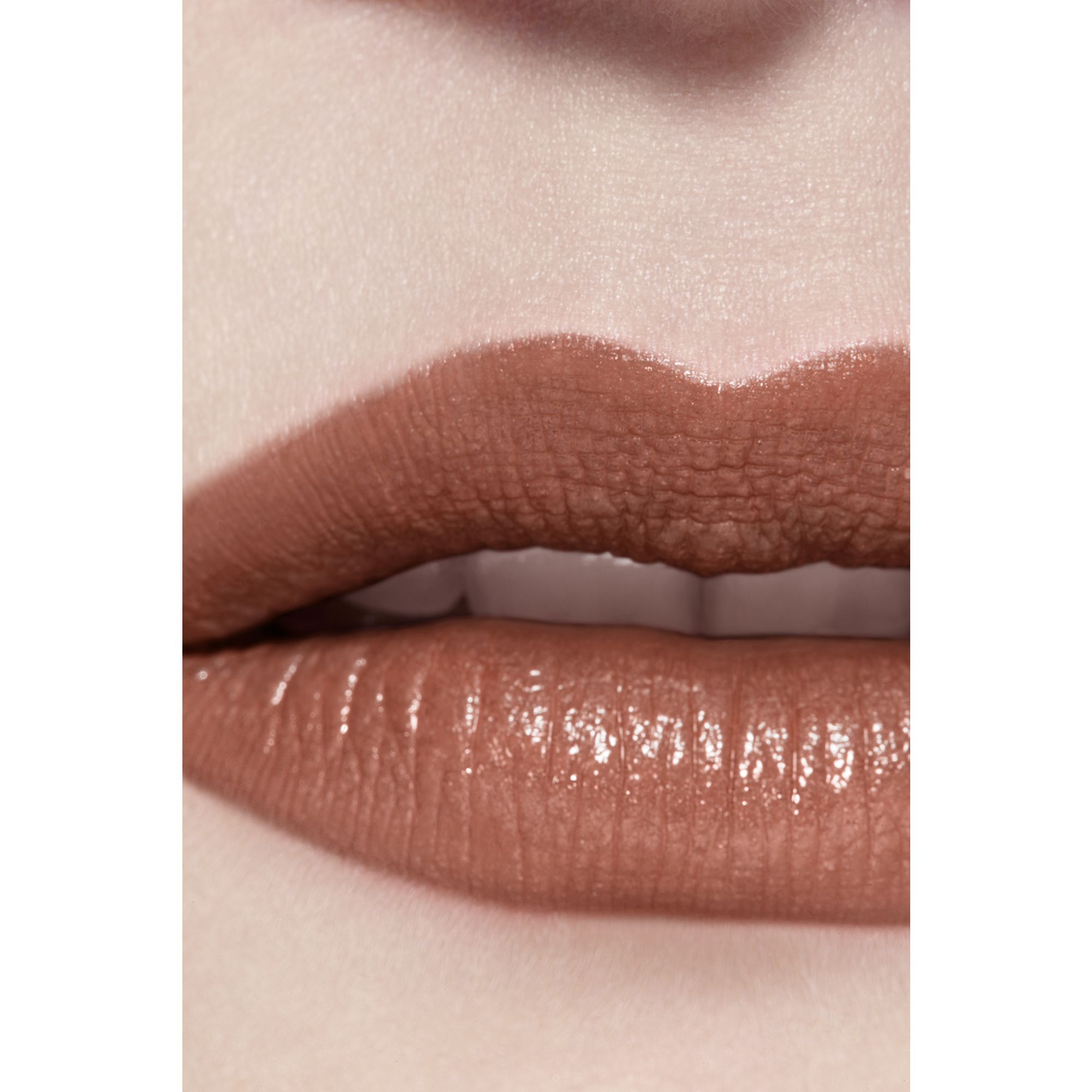 LUMINOUS INTENSE LIP COLOUR