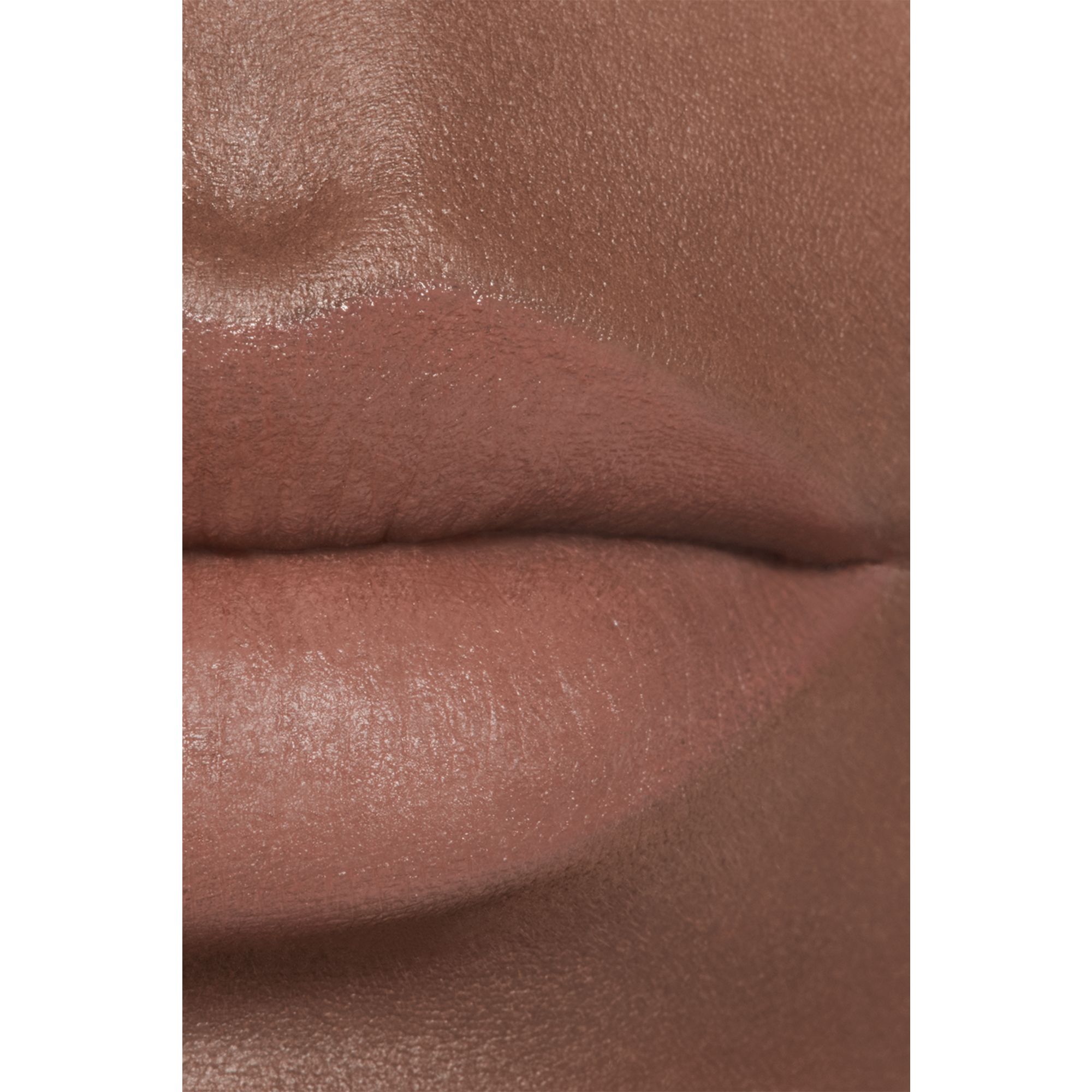 PEMULAS BIBIR MATTE BERKILAU