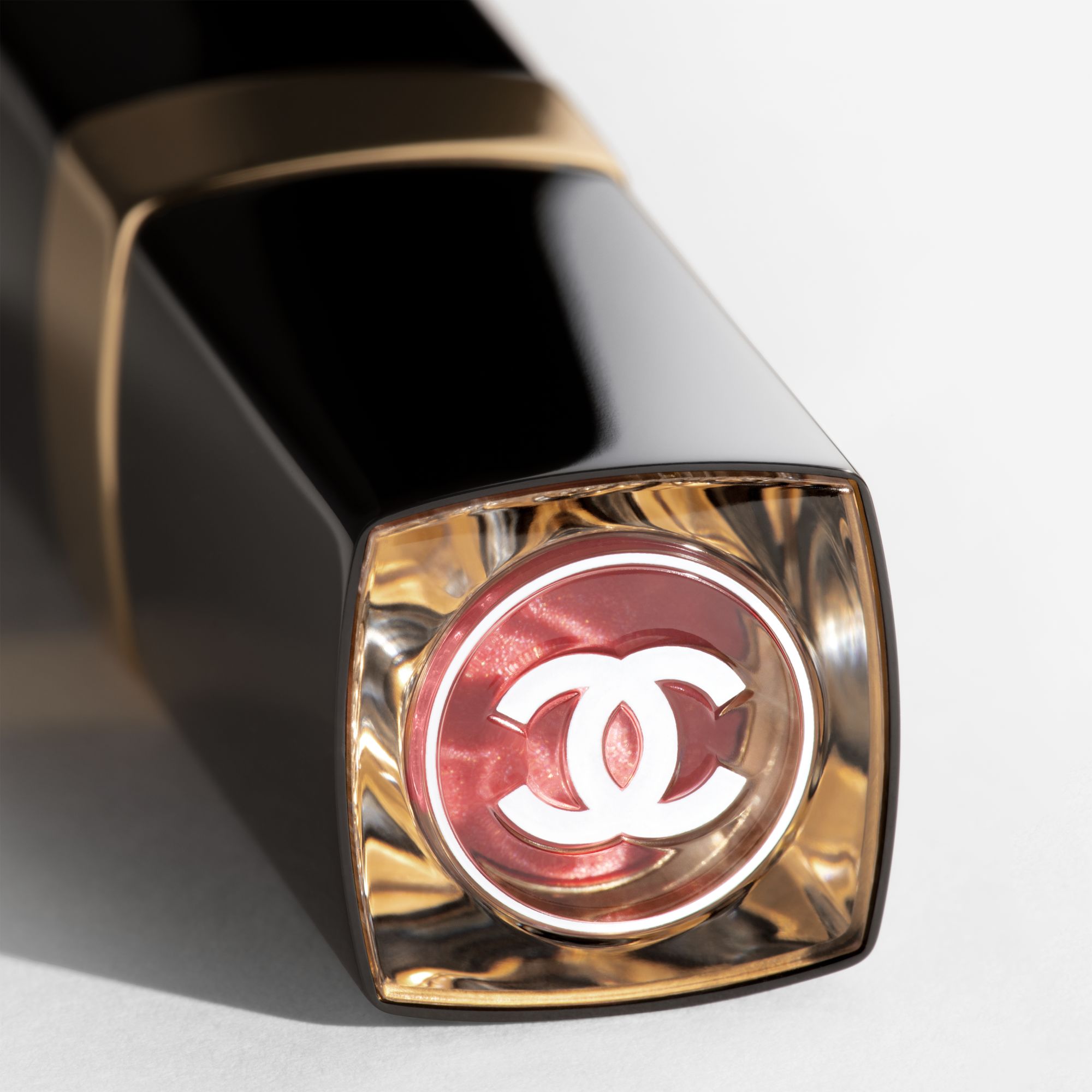 WARNA, KILAU, INTENSITAS DALAM SEKEJAP